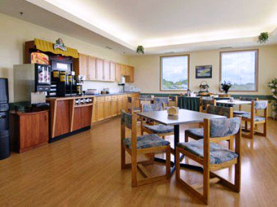 ซูเปอร์ 8 บาย วินด์แฮม ปรินซ์ แอลเบิร์ต Hotel ปรินซ์อัลเบิร์ต ร้านอาหาร รูปภาพ